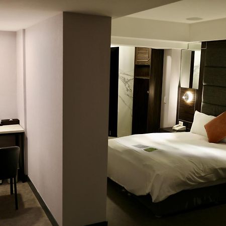 Hub Hotel - Zhongshan Branch Taipei Bagian luar foto