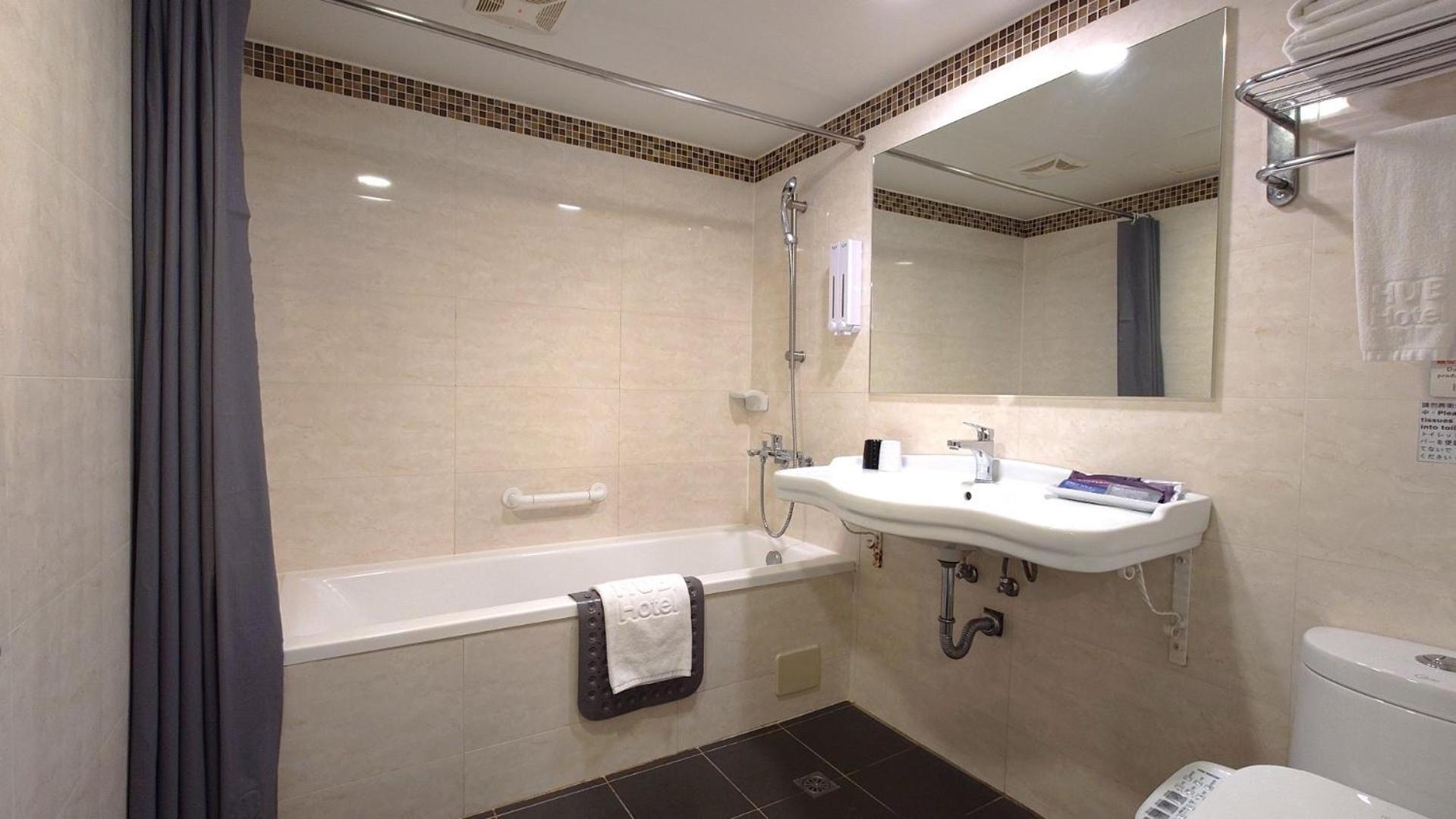 Hub Hotel - Zhongshan Branch Taipei Bagian luar foto