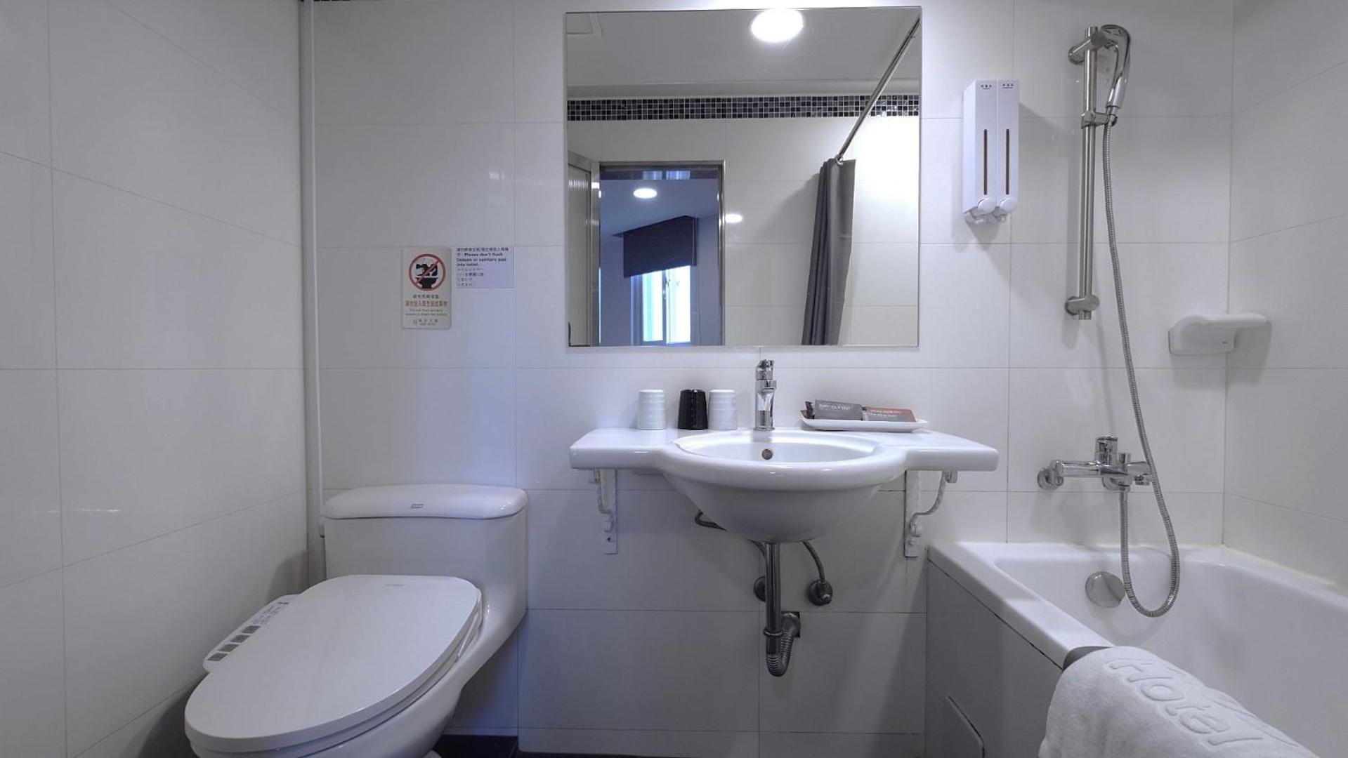 Hub Hotel - Zhongshan Branch Taipei Bagian luar foto