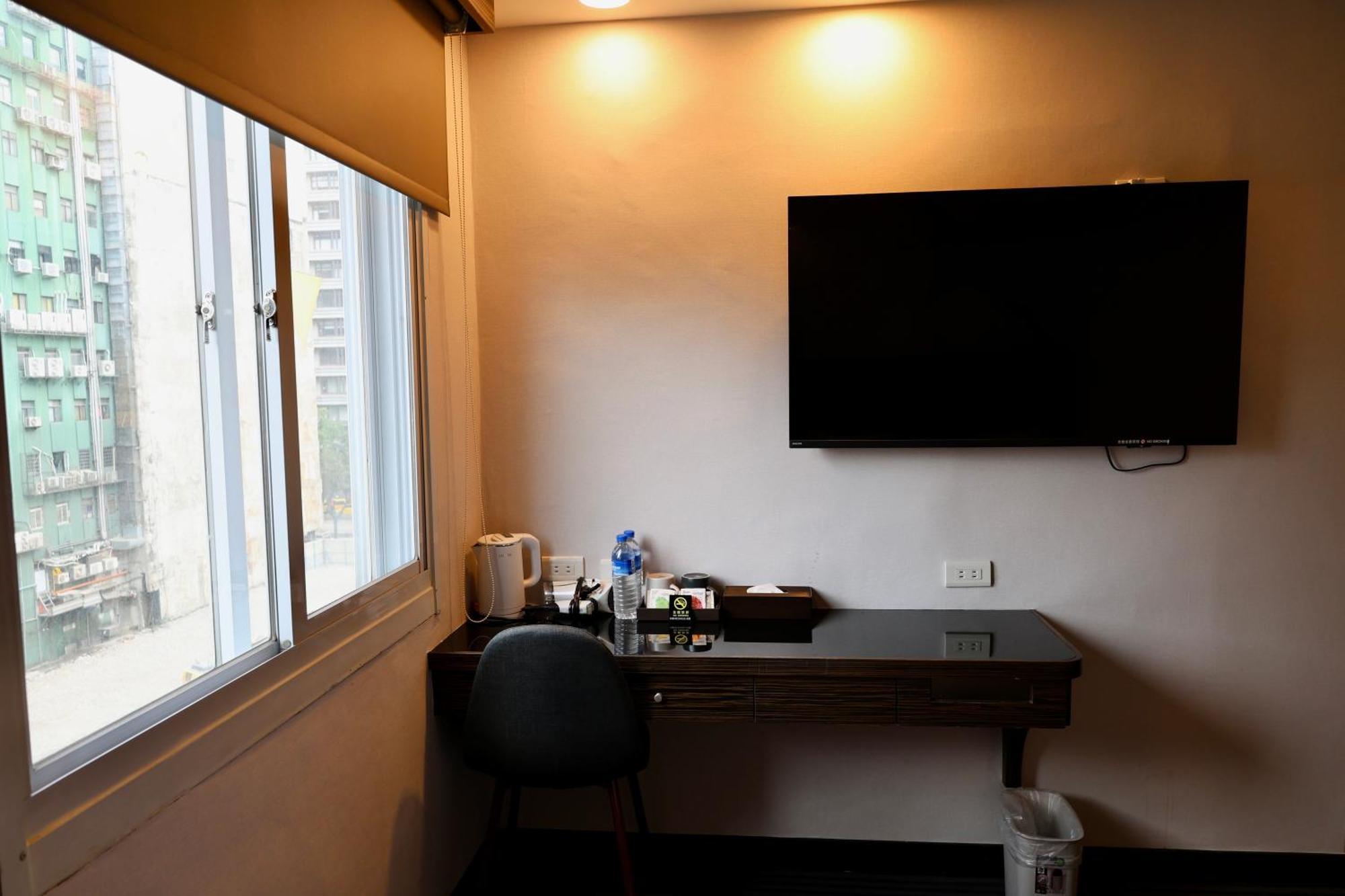 Hub Hotel - Zhongshan Branch Taipei Bagian luar foto
