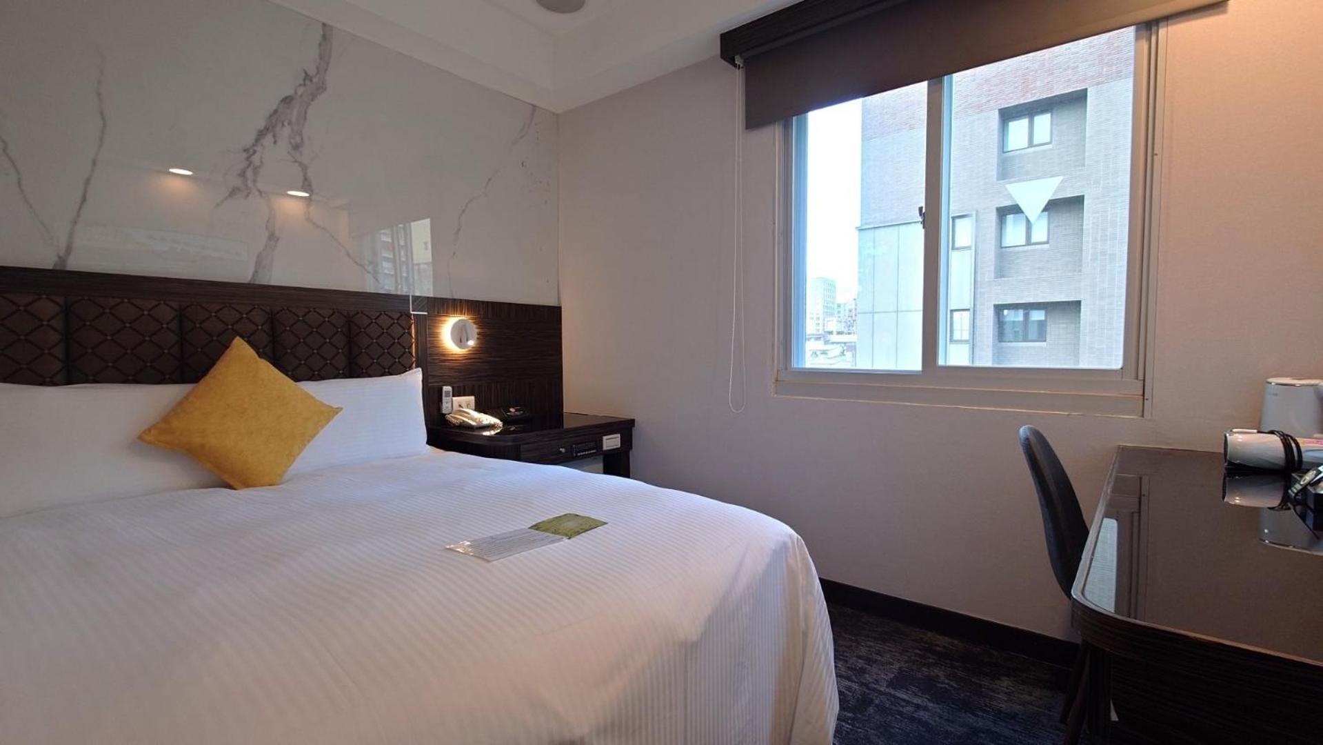 Hub Hotel - Zhongshan Branch Taipei Bagian luar foto