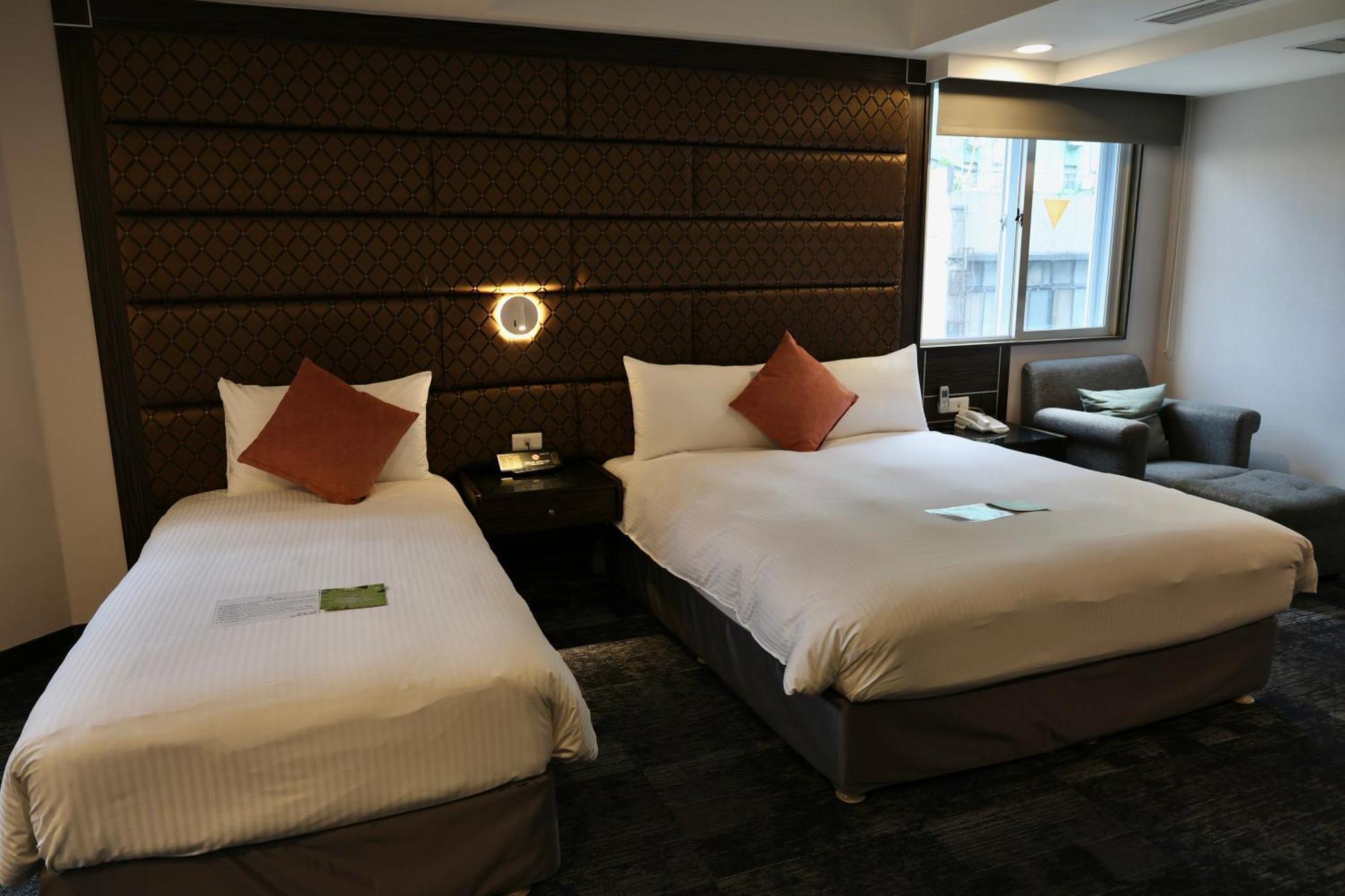 Hub Hotel - Zhongshan Branch Taipei Bagian luar foto